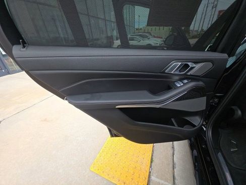 Used 2019 BMW X7 xDrive50i w/ Premium Package image 23