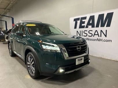 Certified 2022 Nissan Pathfinder Platinum w/ Cargo Package