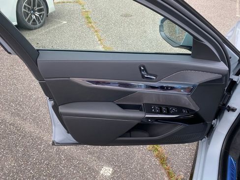 New 2026 BMW 750e xDrive 750e xDrive w/ Executive Package image 15