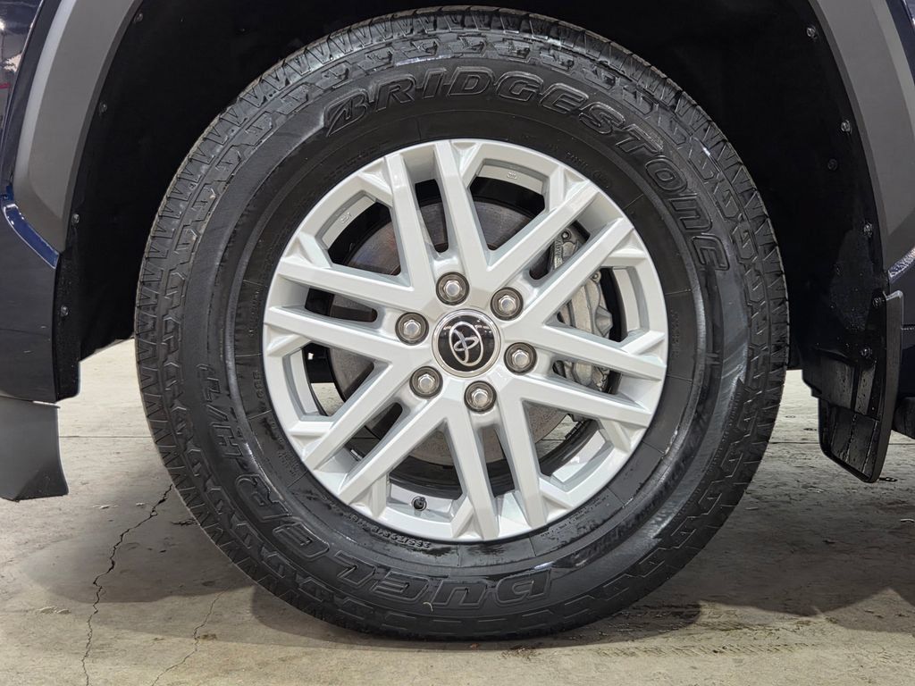 Used 2023 Toyota Sequoia SR5 w/ SR5 Premium Package AWD/4WD image 14