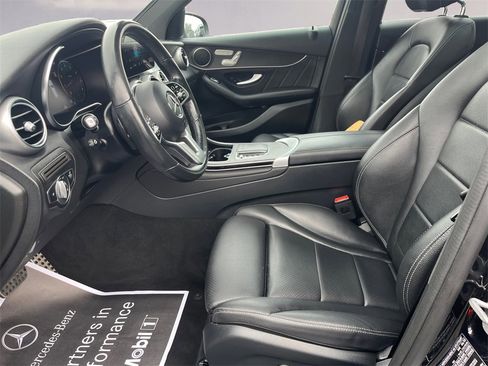 Certified 2022 Mercedes-Benz GLC 300 4MATIC image 9