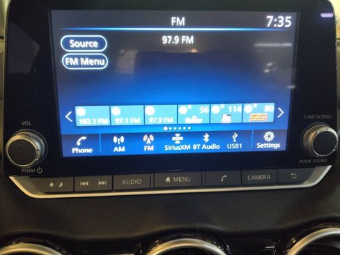 Used 2025 Nissan Sentra SV FWD image 25