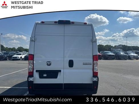 Used 2024 RAM ProMaster 2500 w/ Convenience Group FWD image 5