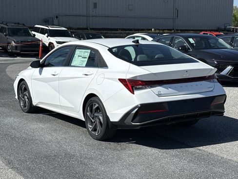 New 2026 Hyundai Elantra Limited w/ Cargo Package FWD image 15