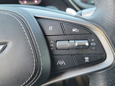 Certified 2023 Genesis GV70 2.5T w/ Sport Prestige Package image 8