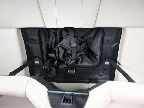 Used 2012 BMW 135i Convertible image 28