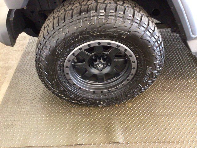 Used 2018 Jeep Wrangler Unlimited Sahara AWD/4WD image 26