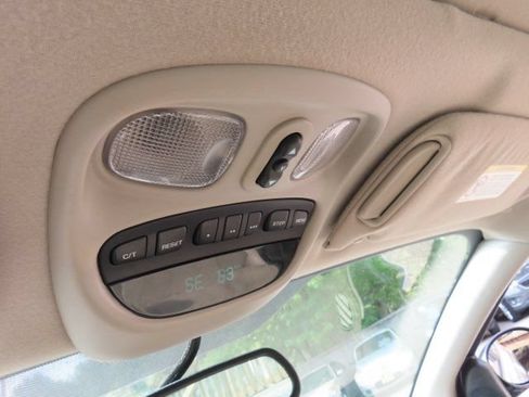 Used 2004 Chrysler 300M FWD image 24