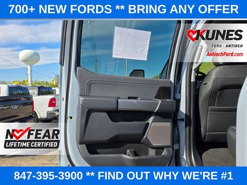 New 2026 Ford F250 Lariat w/ Black Appearance Package AWD/4WD image 37