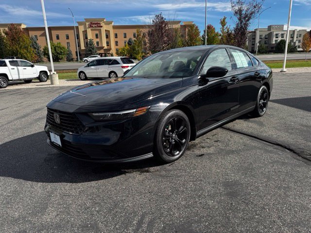 Certified 2025 Honda Accord SE image 2
