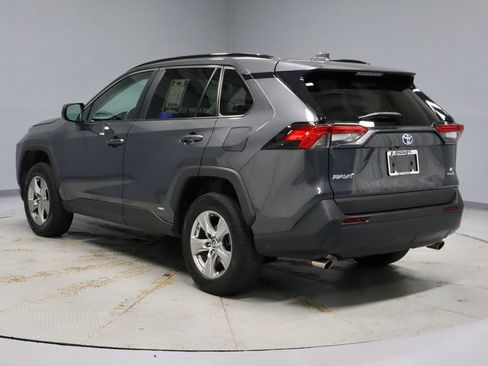 Used 2024 Toyota RAV4 LE AWD/4WD image 9