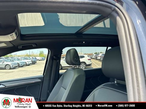 Certified 2024 Volkswagen Tiguan SE R-Line FWD image 22