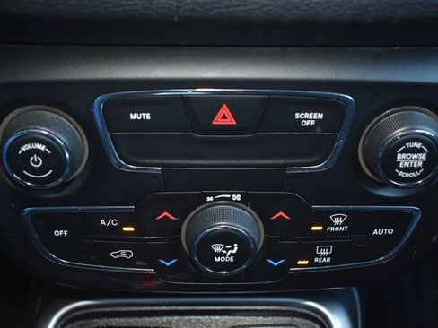 Used 2020 Jeep Compass Latitude image 22