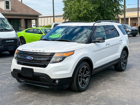 Used 2014 Ford Explorer Sport w/ Equipment Group 401A AWD/4WD image 5