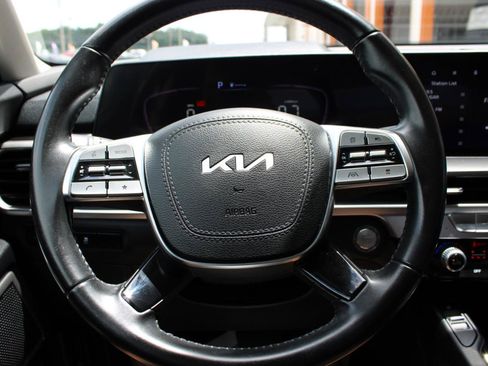 Used 2023 Kia Telluride S AWD/4WD image 18