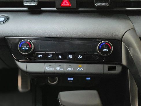 New 2026 Hyundai Elantra SEL Sport Premium FWD image 20