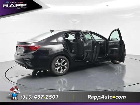 Used 2020 Kia Forte LXS FWD image 28