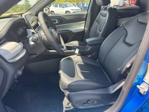 New 2026 Jeep Compass Limited AWD/4WD image 22