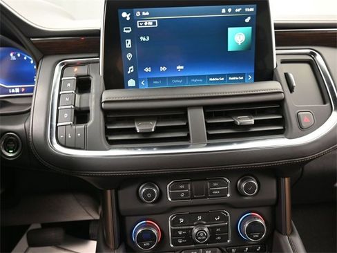 Certified 2023 Chevrolet Suburban High Country image 10