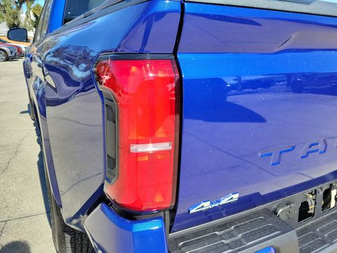 Used 2025 Toyota Tacoma SR5 image 10