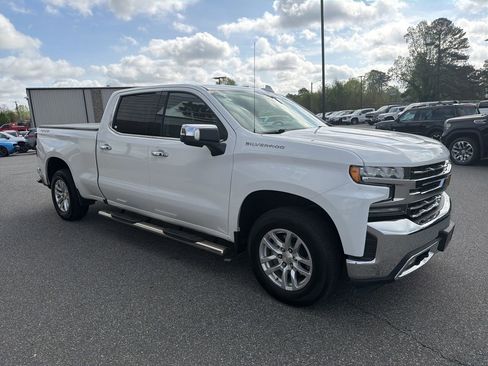 Used 2020 Chevrolet Silverado 1500 LTZ w/ LTZ Convenience Package image 9