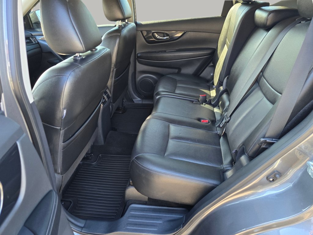 Used 2019 Nissan Rogue SL FWD image 24