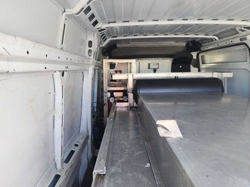 Used 2020 RAM ProMaster 2500 w/ Interior Convenience Group image 19