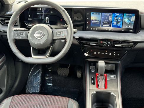New 2026 Nissan Kicks SR w/ Cold Weather Package AWD/4WD image 8