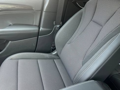 Used 2023 Buick Envision Preferred FWD image 31
