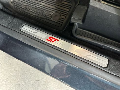 Used 2024 Ford Edge ST-Line w/ Class II Trailer Tow Package image 29