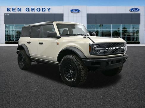 New 2026 Ford Bronco Badlands AWD/4WD image 1