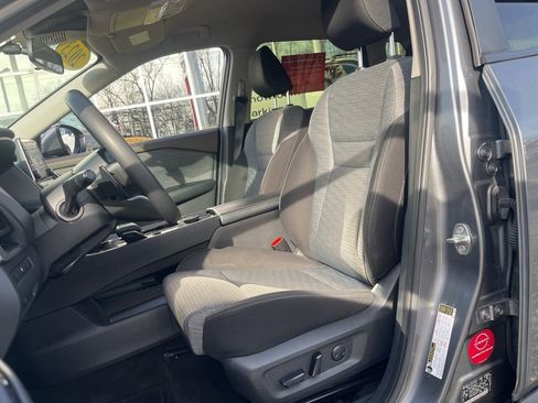 Certified 2023 Nissan Rogue SV image 16