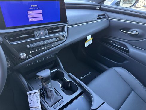 New 2025 Lexus ES 350 w/ Premium Package image 24