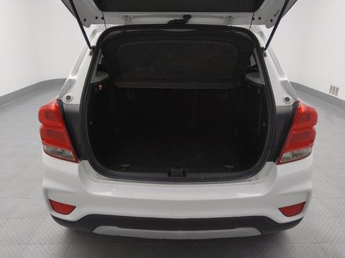 Used 2020 Chevrolet Trax LT image 29