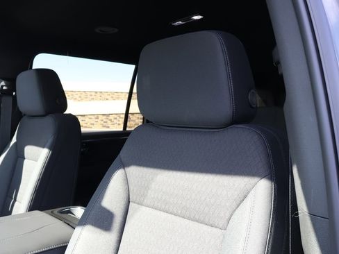 New 2026 Chevrolet Suburban LS image 16