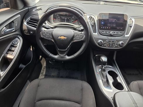 Used 2021 Chevrolet Malibu LT w/ Midnight Edition FWD image 8