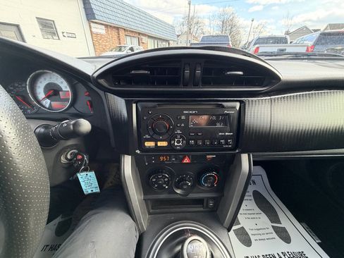 Used 2013 Scion FR-S image 28