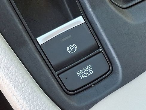 Used 2023 Honda Accord EX image 27