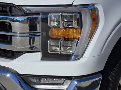 Used 2022 Ford F150 Lariat w/ Trailer Tow Package AWD/4WD image 29