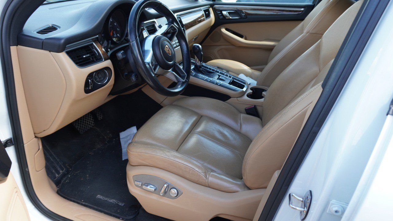 Used 2017 Porsche Macan AWD/4WD image 8