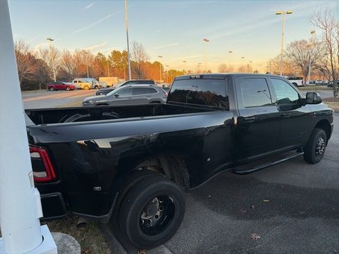 Used 2020 RAM 3500 Big Horn w/ Night Edition image 7