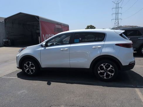 Used 2021 Kia Sportage LX FWD image 8