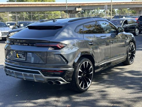 Used 2020 Lamborghini Urus AWD/4WD image 8