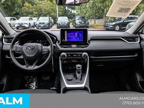 Used 2024 Toyota RAV4 LE AWD/4WD image 23