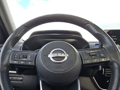 Used 2023 Nissan Rogue SL w/ SL Premium Package image 24