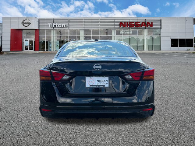Used 2025 Nissan Altima 2.5 SV FWD image 6