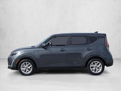 Used 2023 Kia Soul LX w/ LX Technology Package FWD image 9