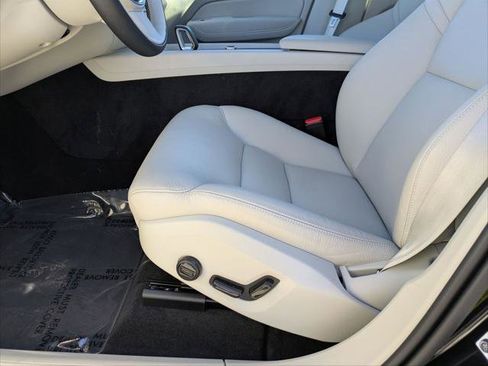 Used 2025 Volvo XC60 T8 Plus w/ Protection Package Premier image 21