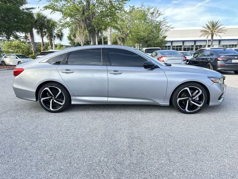 Used 2021 Honda Accord Sport image 7