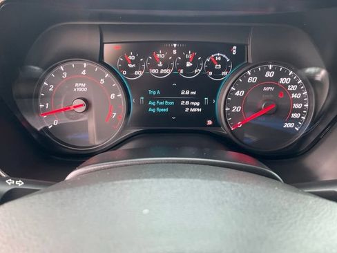 Used 2018 Chevrolet Camaro SS RWD image 13